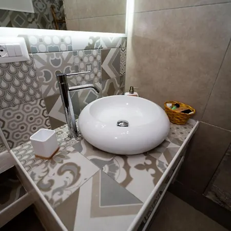 Apulia Concept לינה וארוחת בוקר 3*