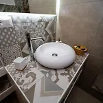 Apulia Concept فندق مبيت وإفطار 3*