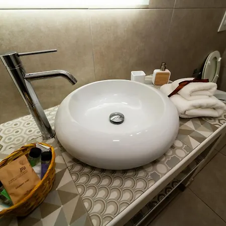 Apulia Concept Bed and Breakfast Λέτσε